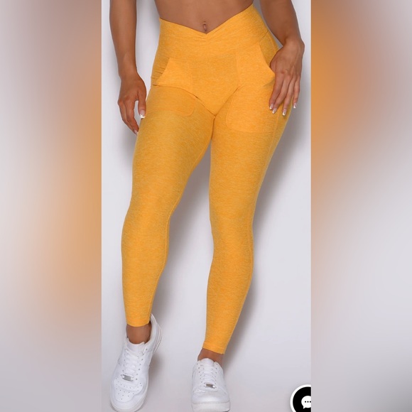 Bombshell Sportswear Pants - Bombshell Sportswear V-scrunch Leggings in Sunkissed - Medium